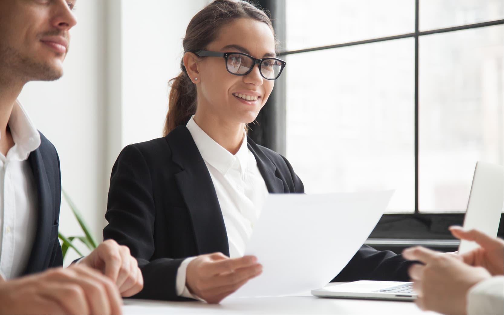 Personalvermittlung Düsseldorf und Executive Search: Maßgeschneiderte Führungskräfte-Lösungen