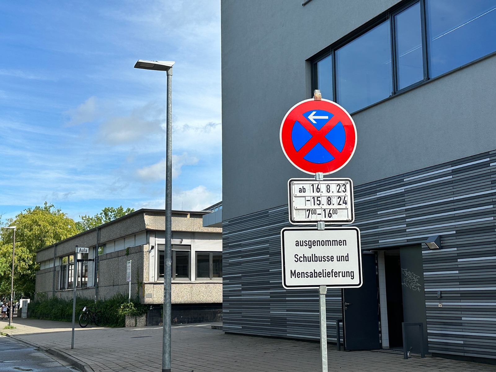 Halteverbotszone beantragen Berlin – In wenigen Schritten zur Parkfreiheit