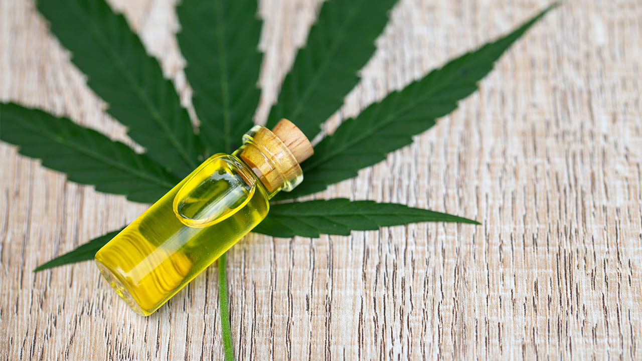 Cannabisöl zum Einreiben: Anwendung und Vorteile bei Cbdladen